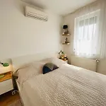 아파트 Merland Premium Penthouse - Lakeview 시오포크