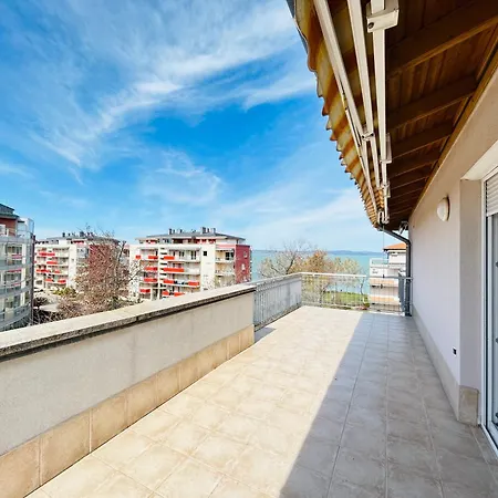 Apartment Merland Premium Penthouse - Lakeview