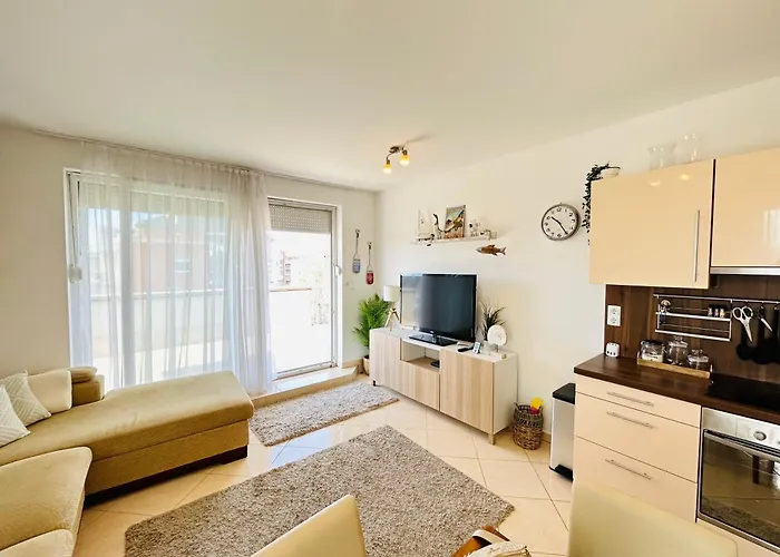 Merland Premium Penthouse - Lakeview 希欧福克