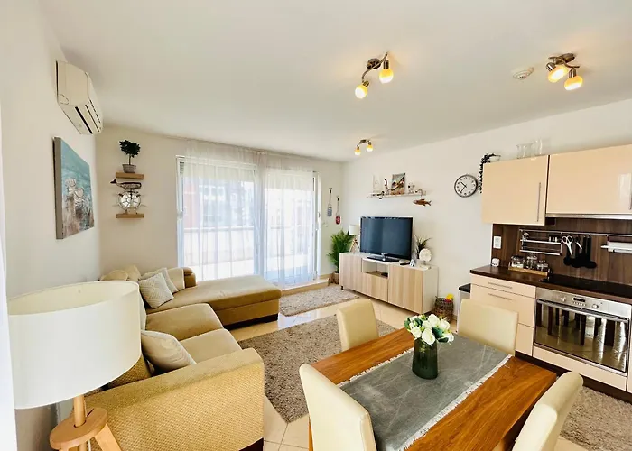 Merland Premium Penthouse - Lakeview 希欧福克