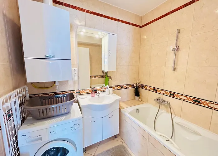 Merland Premium Penthouse - Lakeview